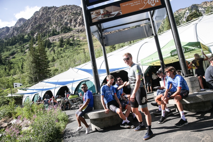 Tanner Putt (Arapahoe Hincapie) chats with some of his former teammates on the Rally UHC team.