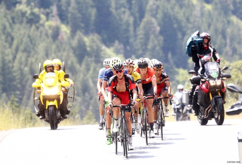 TJ Eisenhart setting things up for teammate Darwin Atapuma in Stage 6 of the 2016 Tour of Utah, photo by Cathy Fegan-Kim, cottonsoxphotography.com