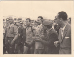 Bartali is surrounded by his fans at a race. – Courtes y of Giovanni Corrieri