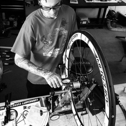 Mercury master wheel builder Mike Byrd. Photo by Chris Mogridge