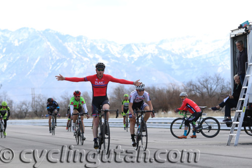 Mike Booth, Plan 7, wins the Rocky Mountain Raceways Criterium, March 12, 2016. Photo by Dave Iltis/Cycling Utah.