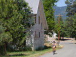 Jacquette riding through Quartz Valley, California. Photo by Howard Shafer